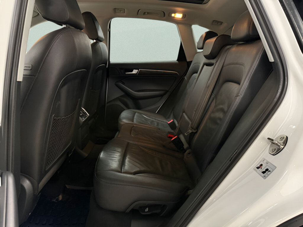 Used 2015 Audi Q5 2.0T Premium image 15