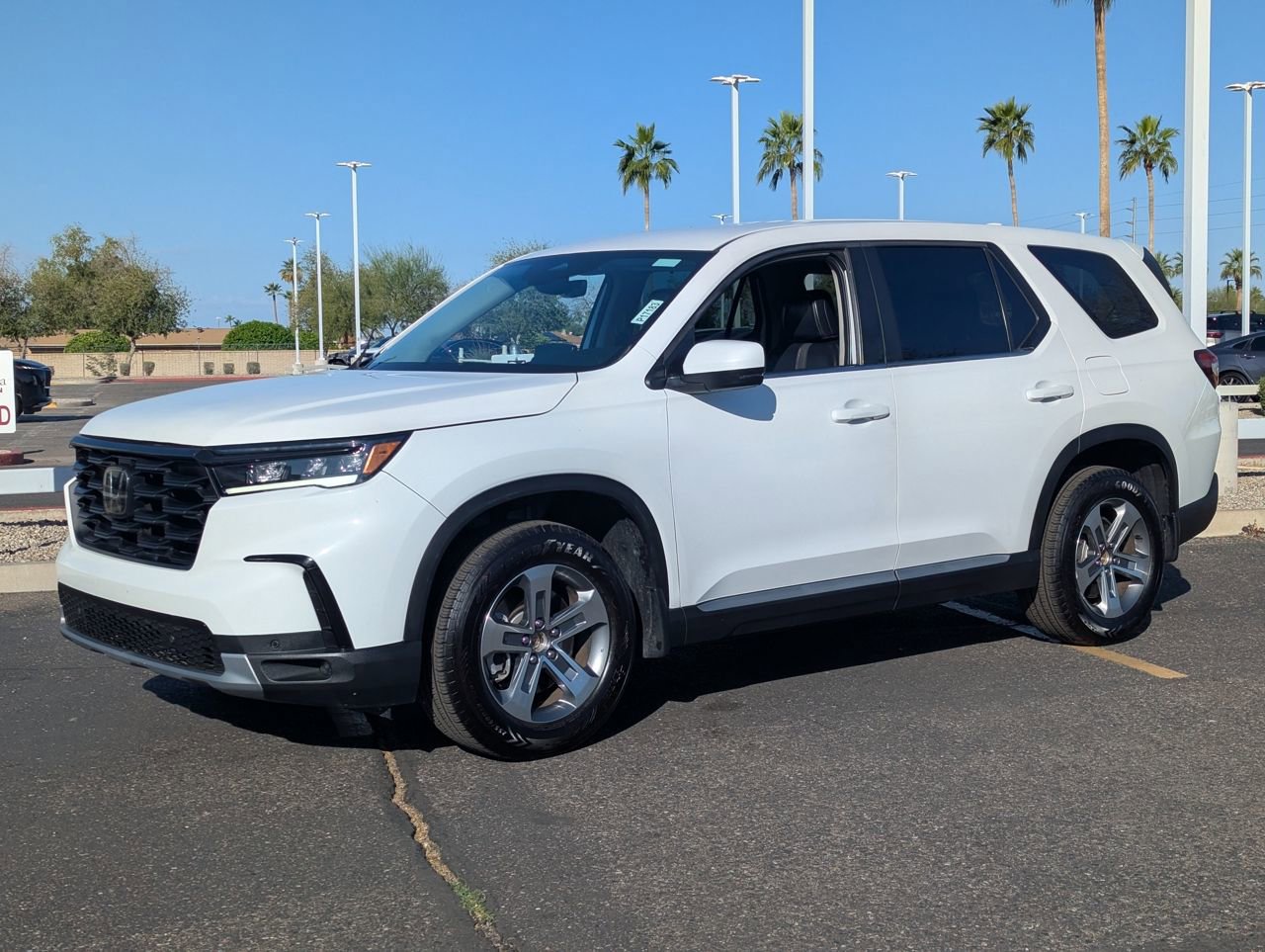 Used 2023 Honda Pilot EX-L image 2
