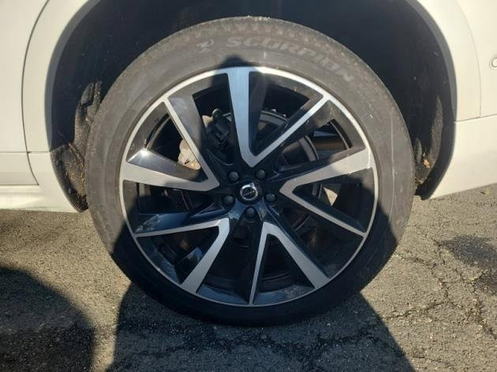 Certified 2023 Volvo XC90 B6 Plus w/ Protection Package Premier image 20