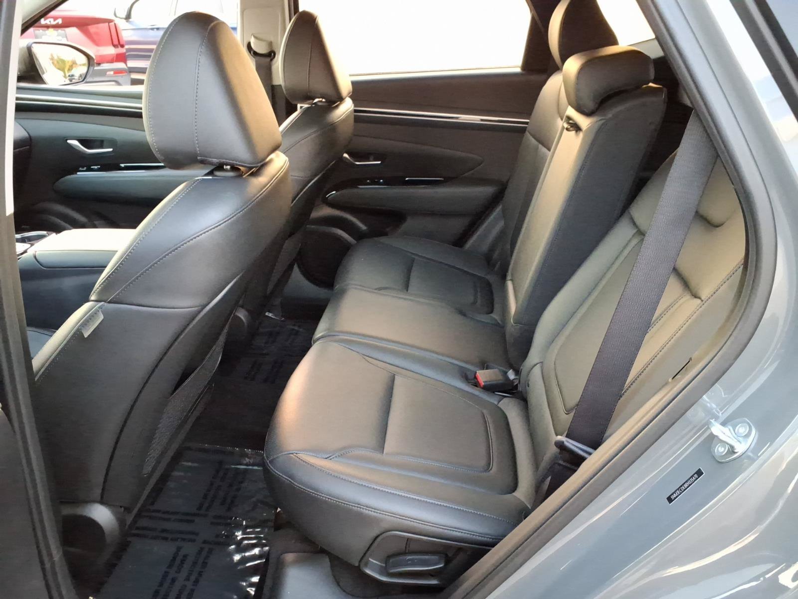 Used 2024 Hyundai Tucson Limited AWD/4WD image 7