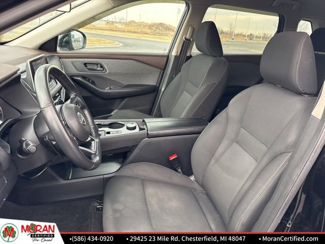 Used 2023 Nissan Rogue S image 11
