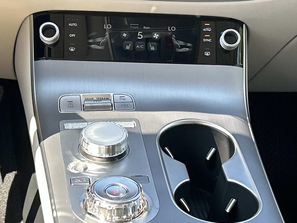 New 2026 Genesis GV70 2.5T Select AWD/4WD image 28