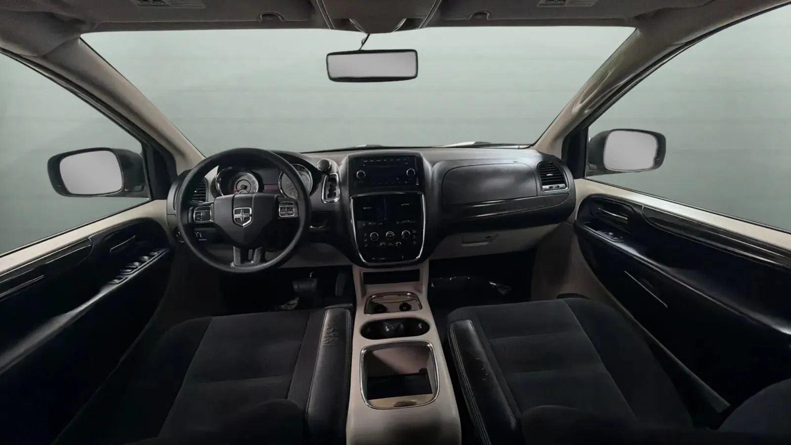 Used 2014 Dodge Grand Caravan SXT FWD image 9