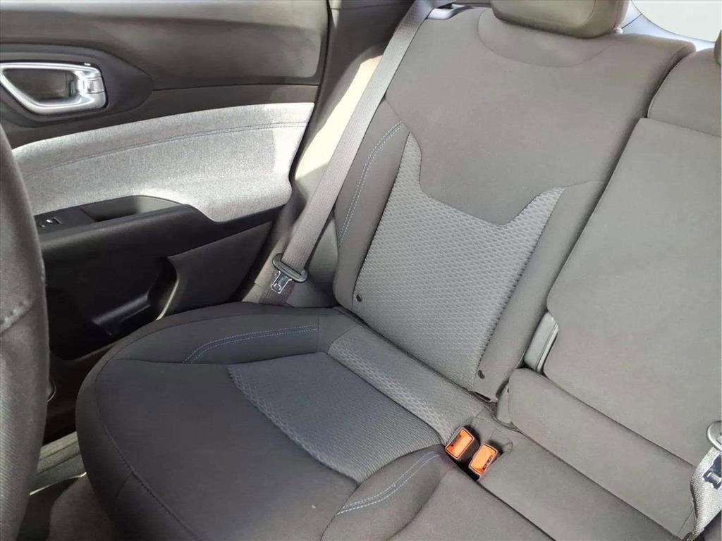 Used 2025 Jeep Compass Sport image 16