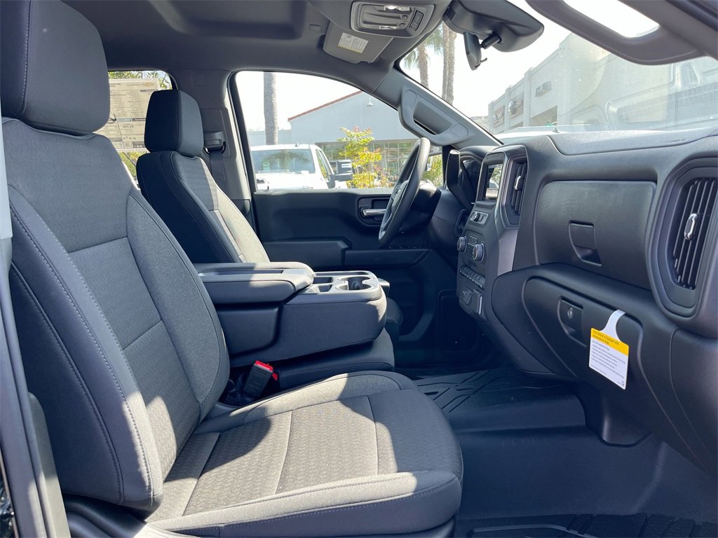 New 2025 Chevrolet Silverado 1500 Custom image 27