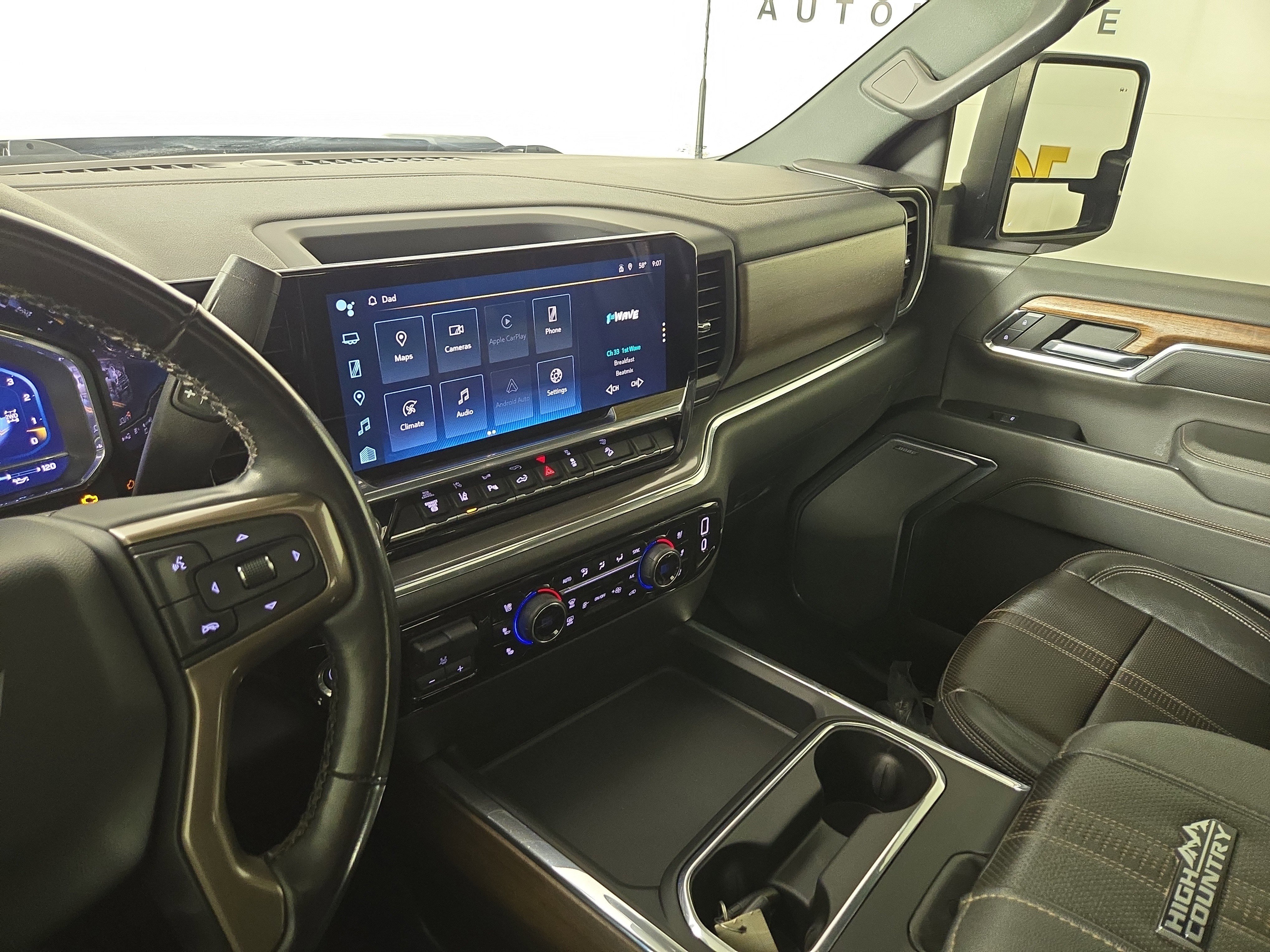 Certified 2024 Chevrolet Silverado 3500 High Country w/ High Country Premium Package image 25