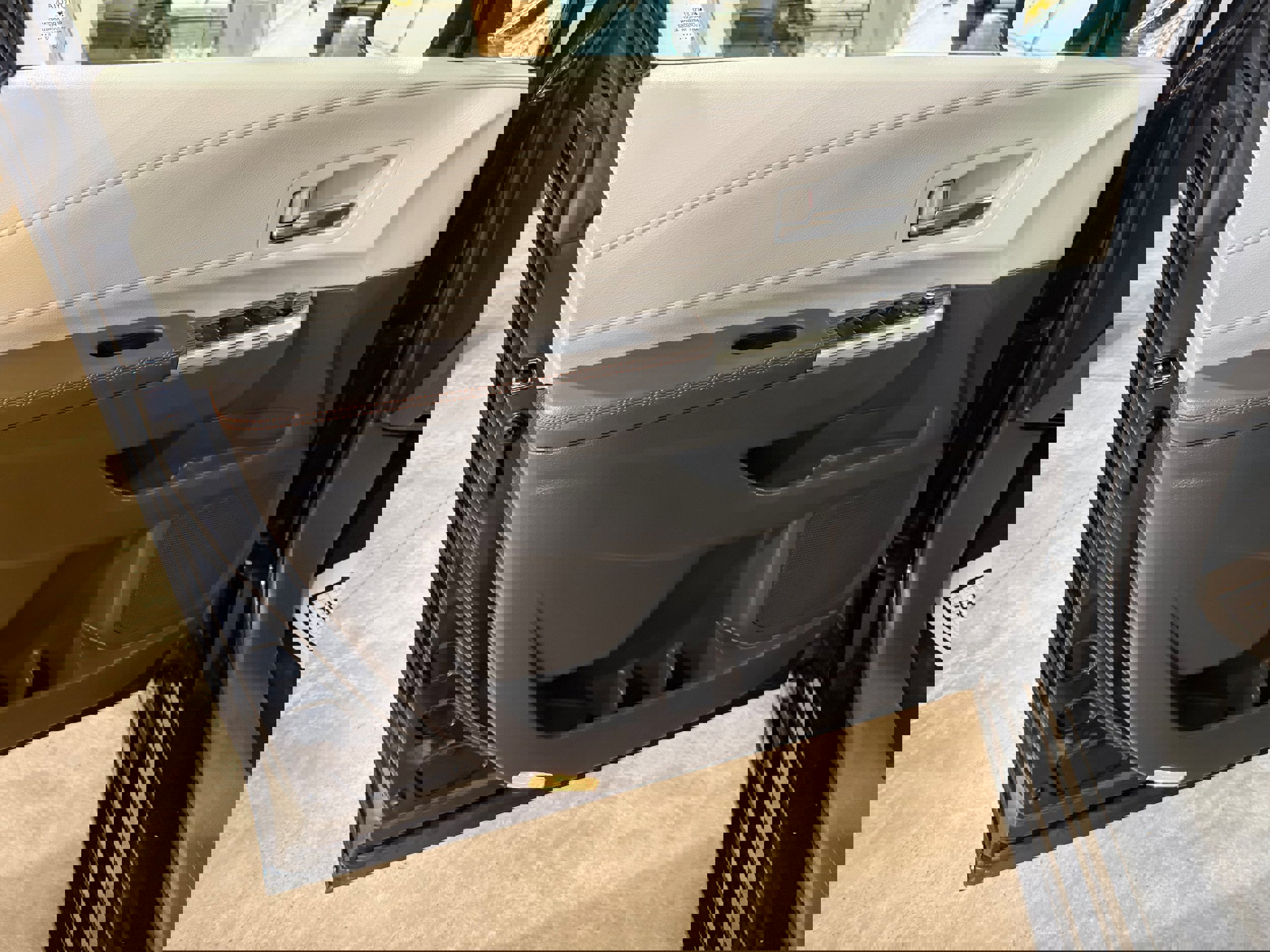 Used 2022 Toyota Sienna XSE w/ XSE Plus Package image 36