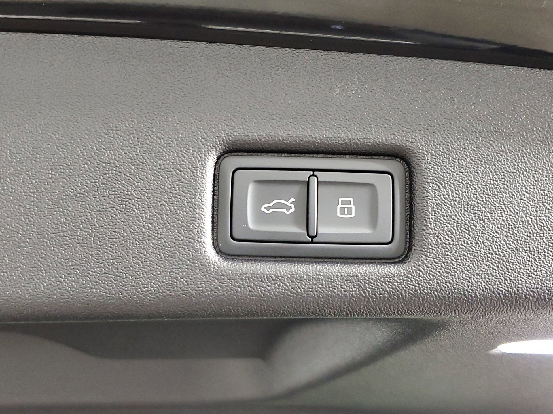 New 2025 Audi Q5 Premium Plus image 24