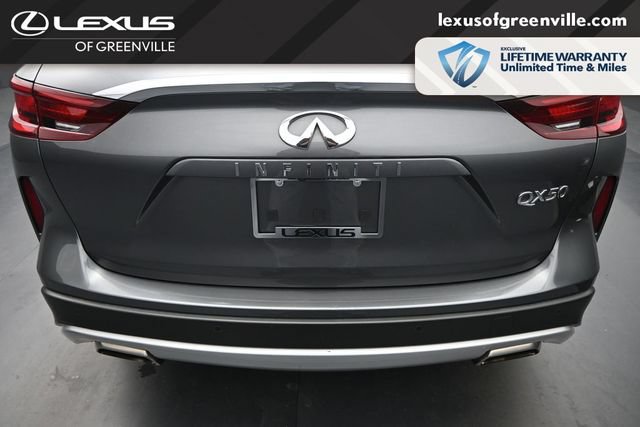 Used 2022 INFINITI QX50 Luxe FWD image 10