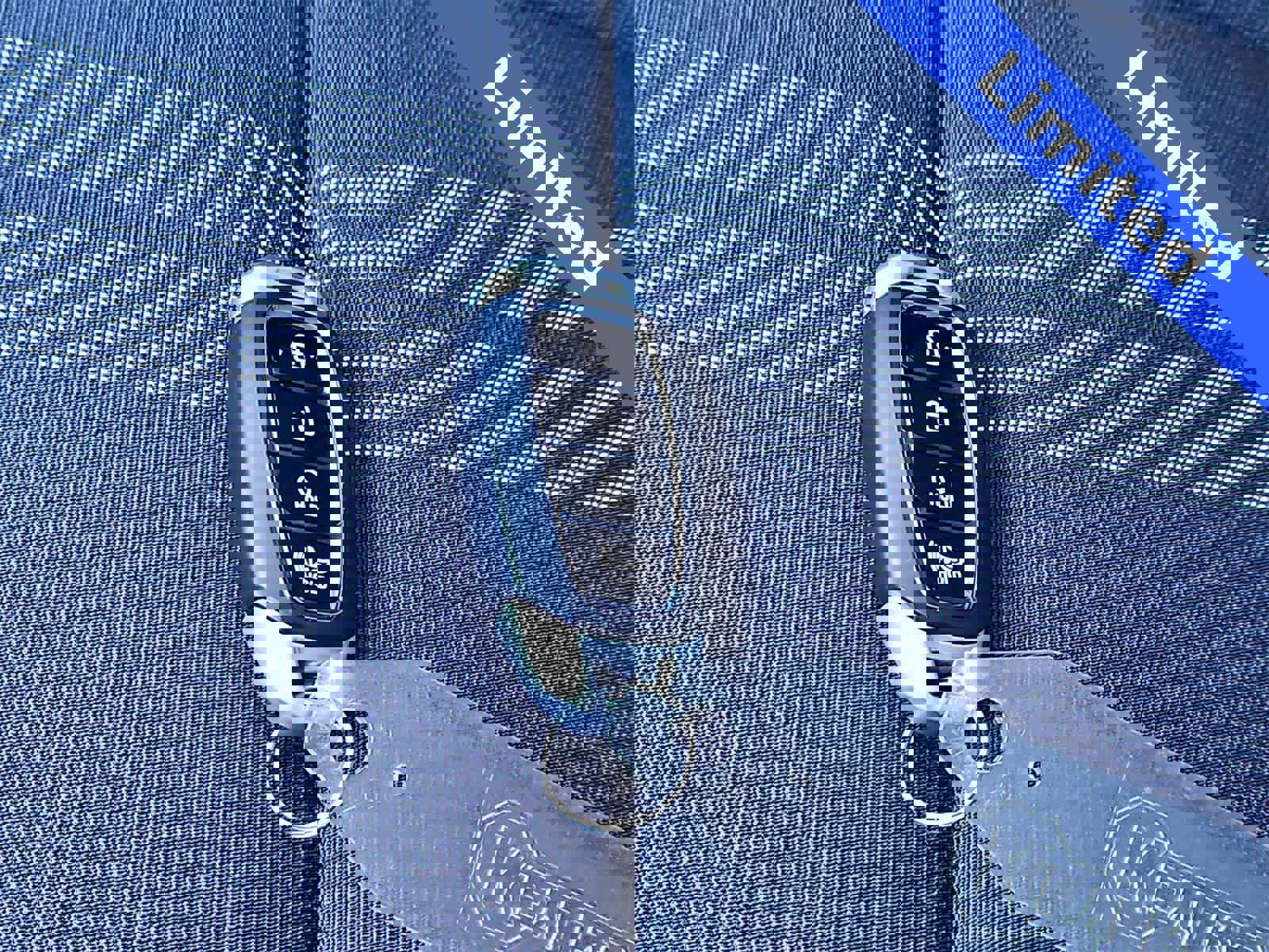 Certified 2025 Hyundai Venue Limited image 23