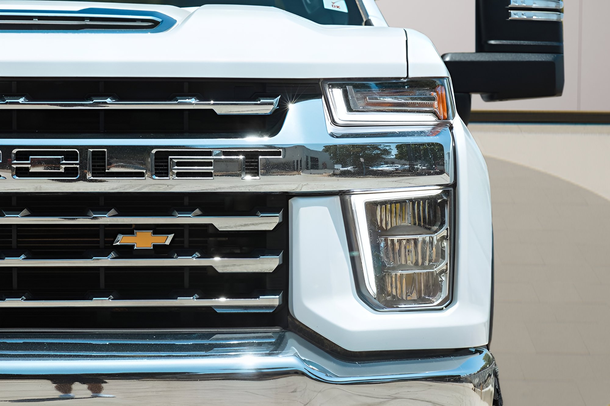 Used 2023 Chevrolet Silverado 2500 LTZ AWD/4WD image 7