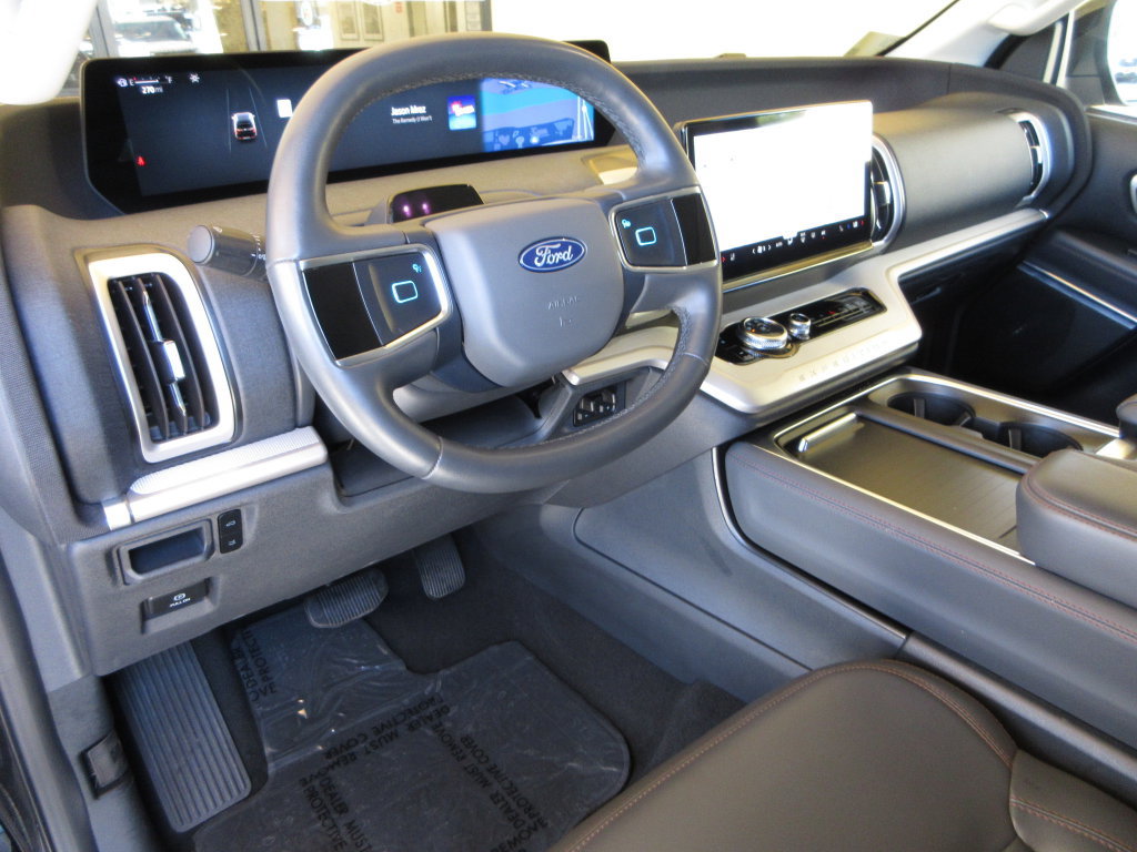 Certified 2025 Ford Expedition Max Active RWD image 14