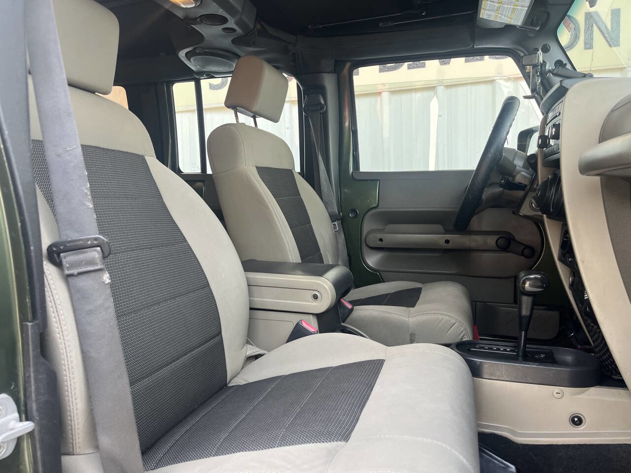 Used 2009 Jeep Wrangler Unlimited X image 16