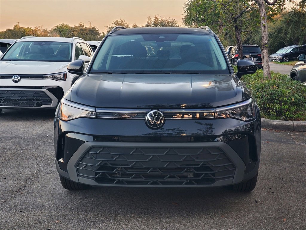New 2025 Volkswagen Taos SE image 2