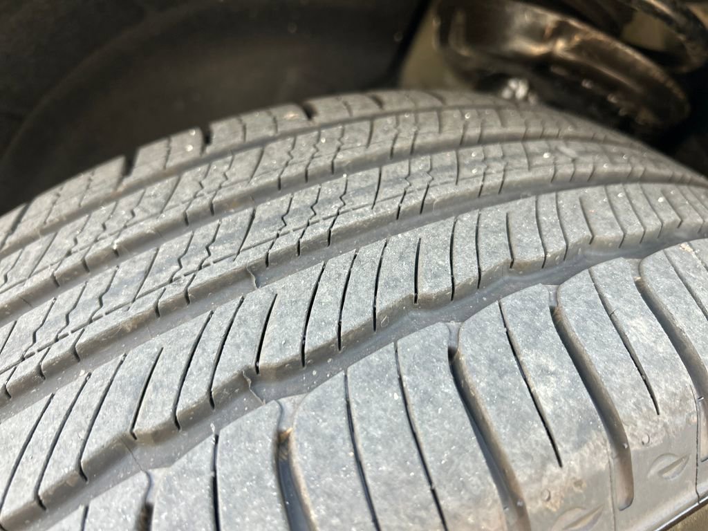 Used 2024 Chevrolet Equinox LS w/ LS Convenience Package image 27