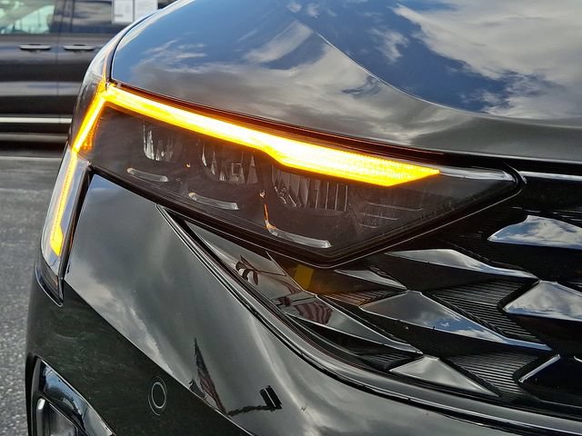 Certified 2025 Kia K5 GT-Line AWD/4WD image 9