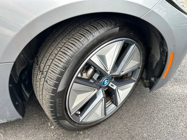 Used 2023 BMW i4 eDrive40 RWD image 34