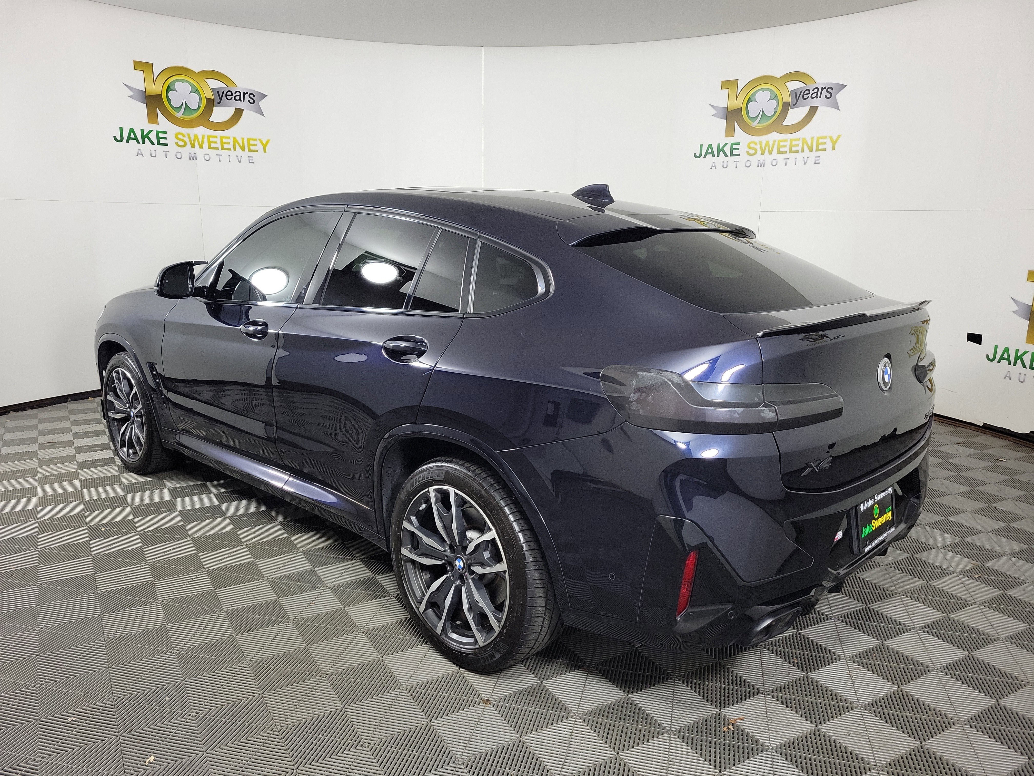 Used 2022 BMW X4 xDrive30i w/ M Sport Package image 5