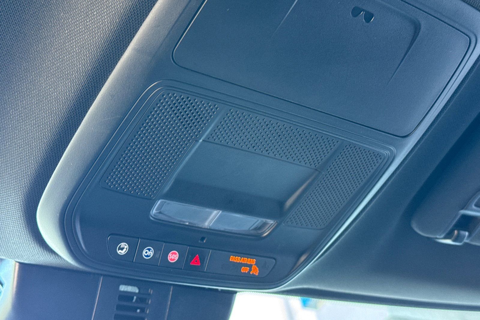 Used 2025 Chevrolet Traverse Z71 image 24