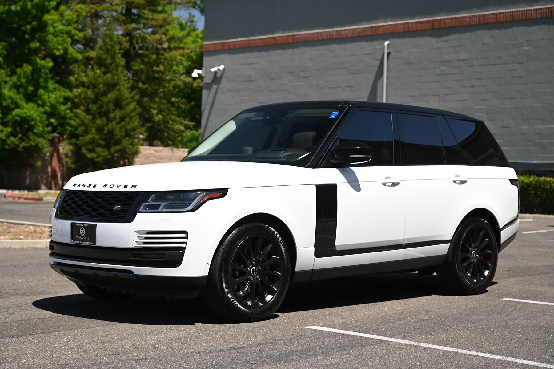 Used 2018 Land Rover Range Rover HSE AWD/4WD image 7