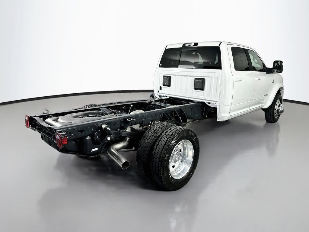 New 2026 RAM 4500 4x4 Crew Cab DRW w/ Laramie Trim Package image 7