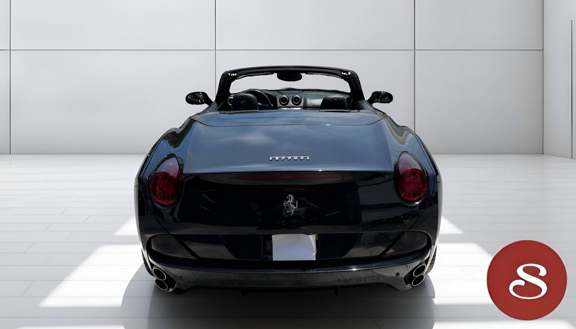 Used 2011 Ferrari California RWD image 8