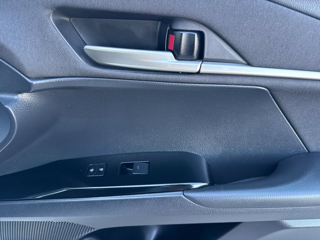 Used 2025 Toyota Camry LE FWD image 18