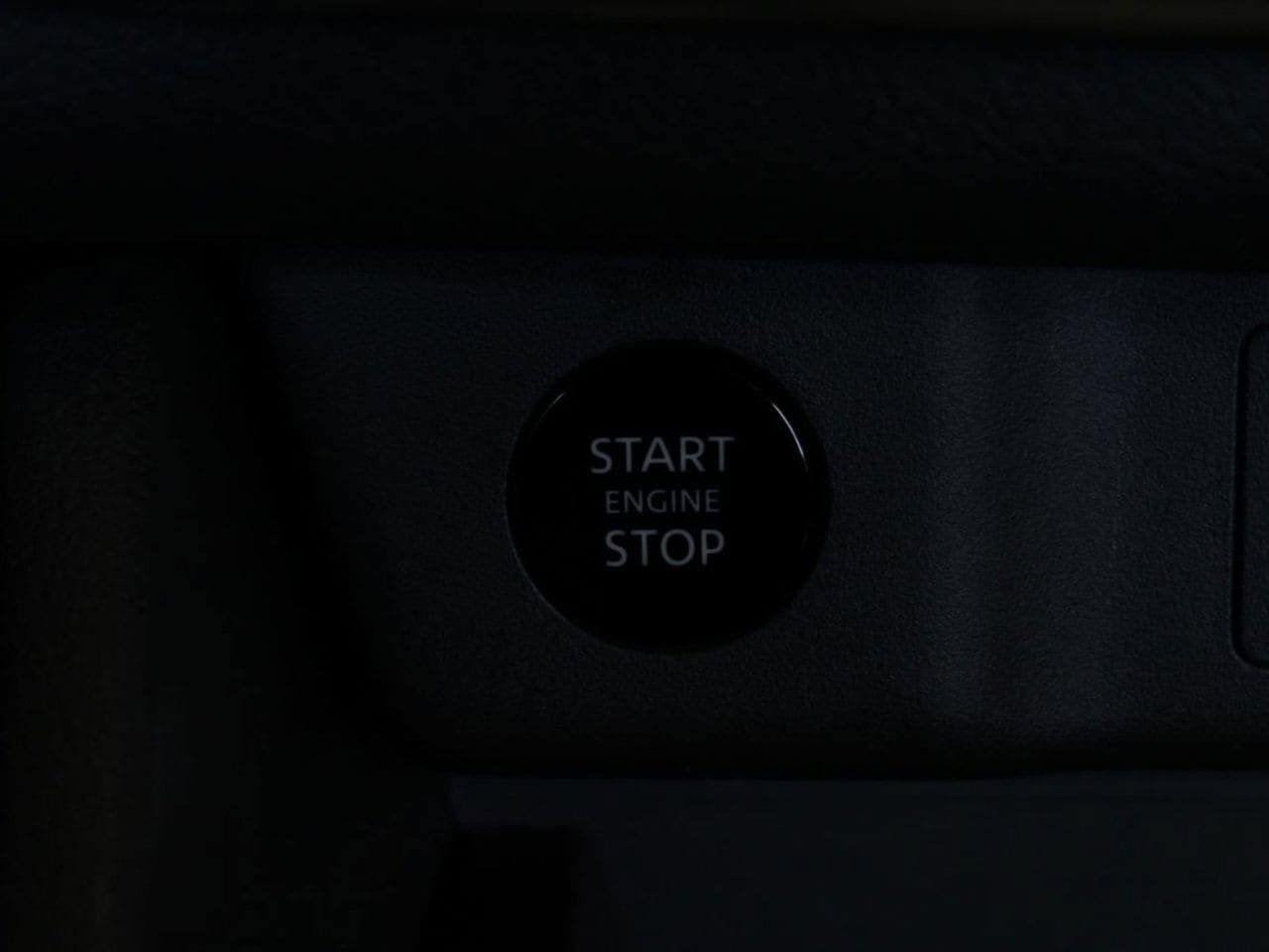 Used 2026 Nissan Rogue SV w/ Cold Weather Package FWD image 28