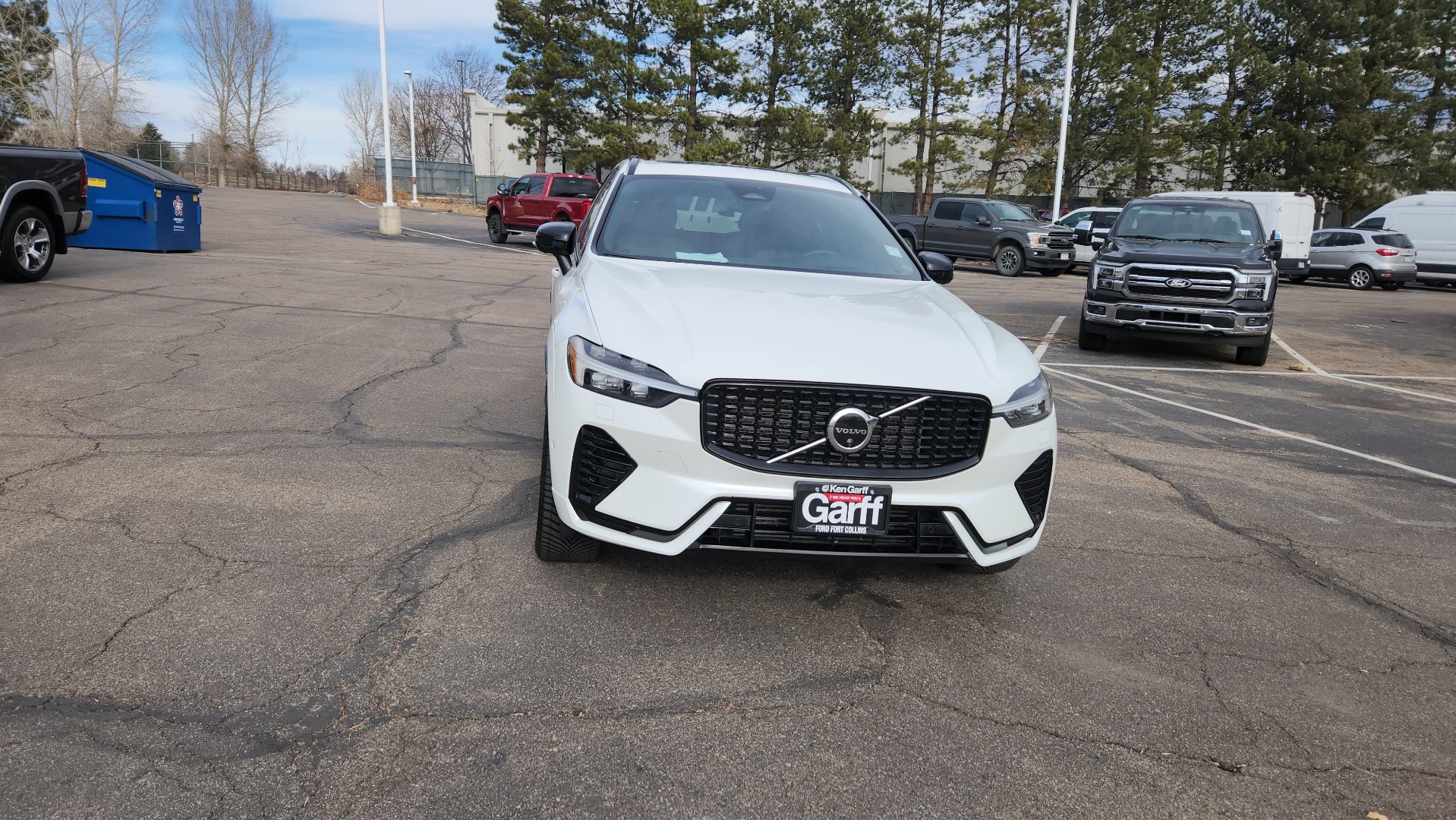 Used 2022 Volvo XC60 T8 R-Design w/ Advanced Package image 20