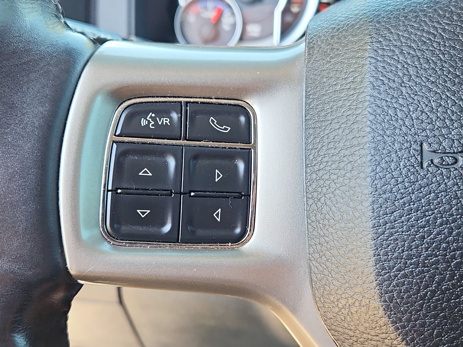 Used 2015 RAM 1500 Laramie w/ Convenience Group AWD/4WD image 20