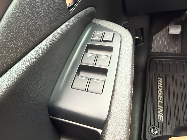 Used 2023 Honda Ridgeline RTL-E image 23