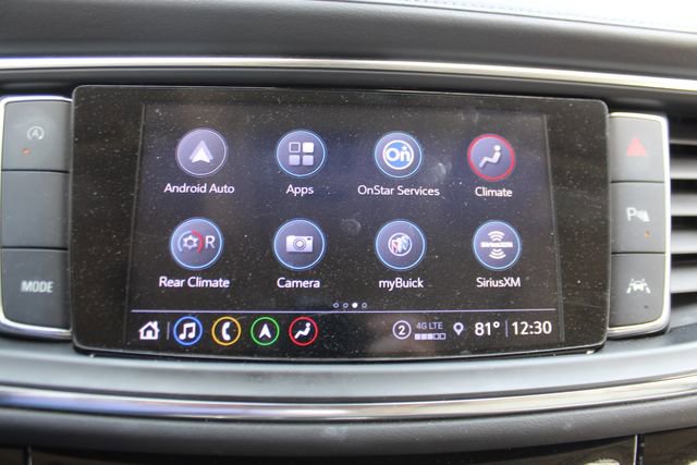 Used 2022 Buick Enclave Avenir w/ Avenir Technology Package image 18