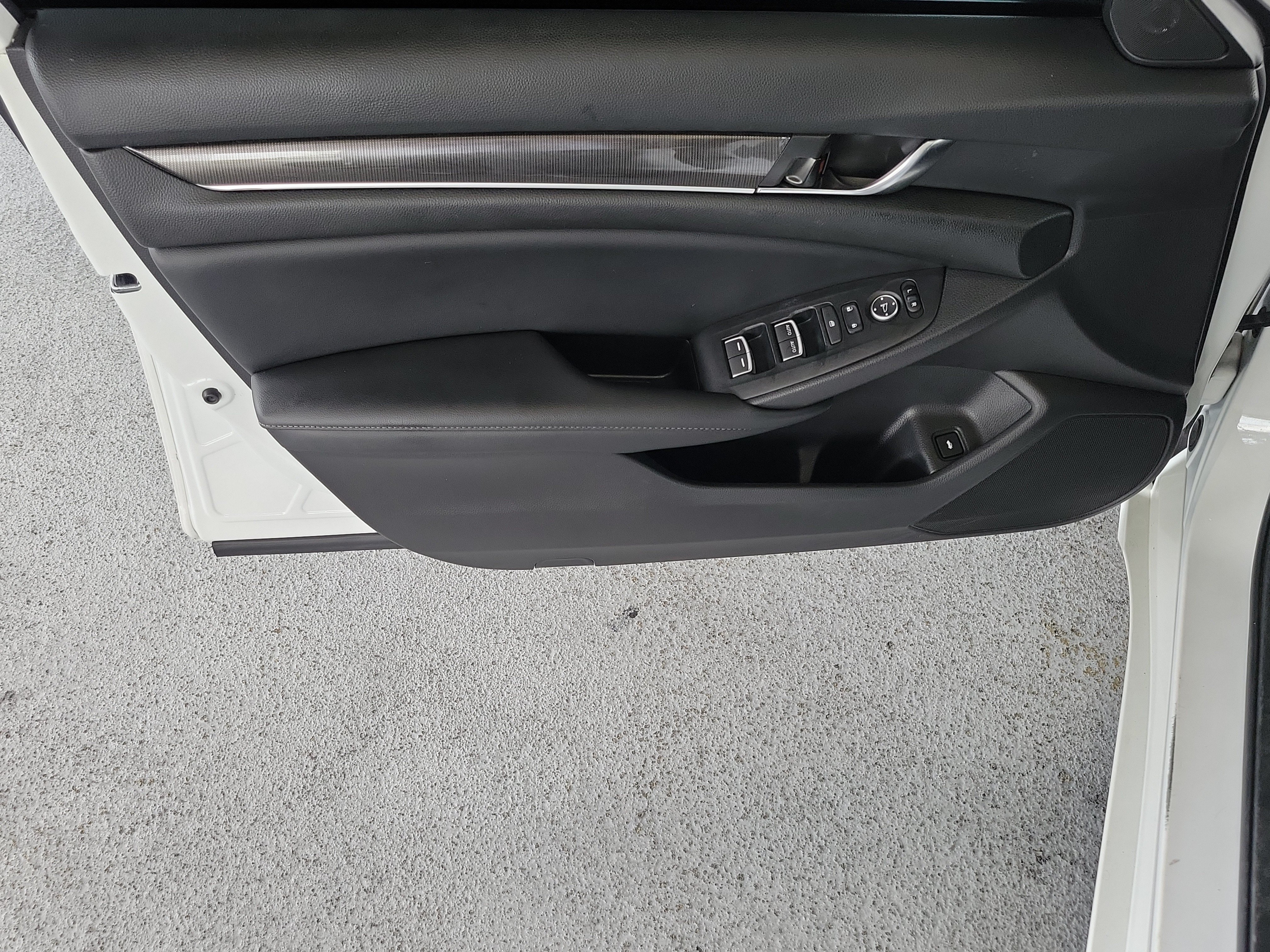 Used 2022 Honda Accord Sport image 15