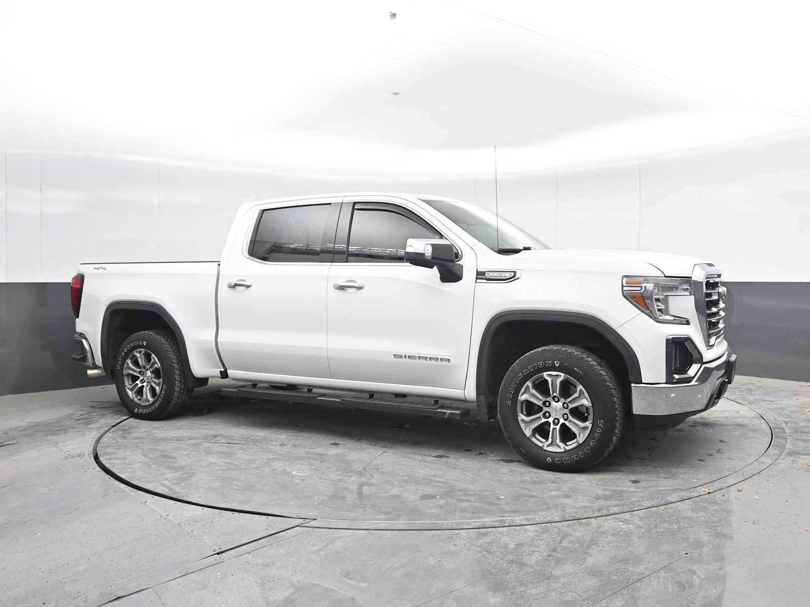 Used 2019 GMC Sierra 1500 SLT w/ SLT Convenience Package AWD/4WD image 8