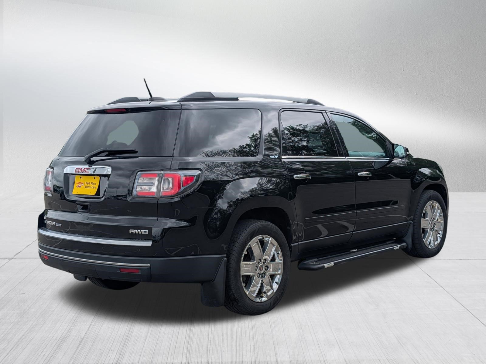 Used 2017 GMC Acadia Limited SLT AWD/4WD image 7