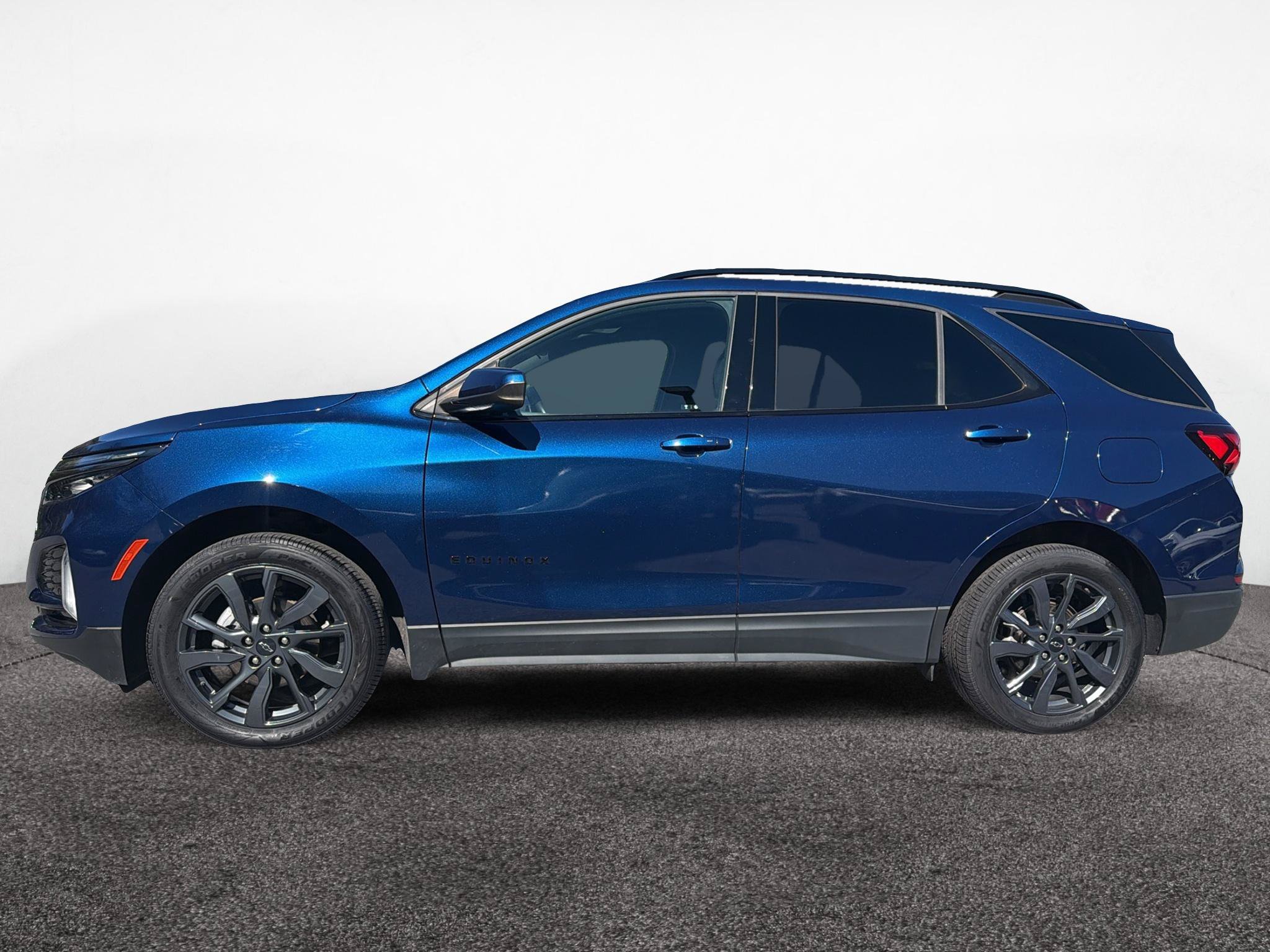 Used 2022 Chevrolet Equinox RS AWD/4WD image 4