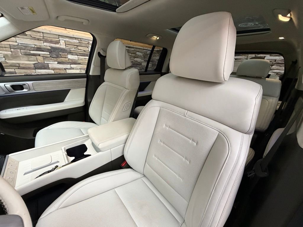 Used 2024 Hyundai Santa Fe Calligraphy image 12