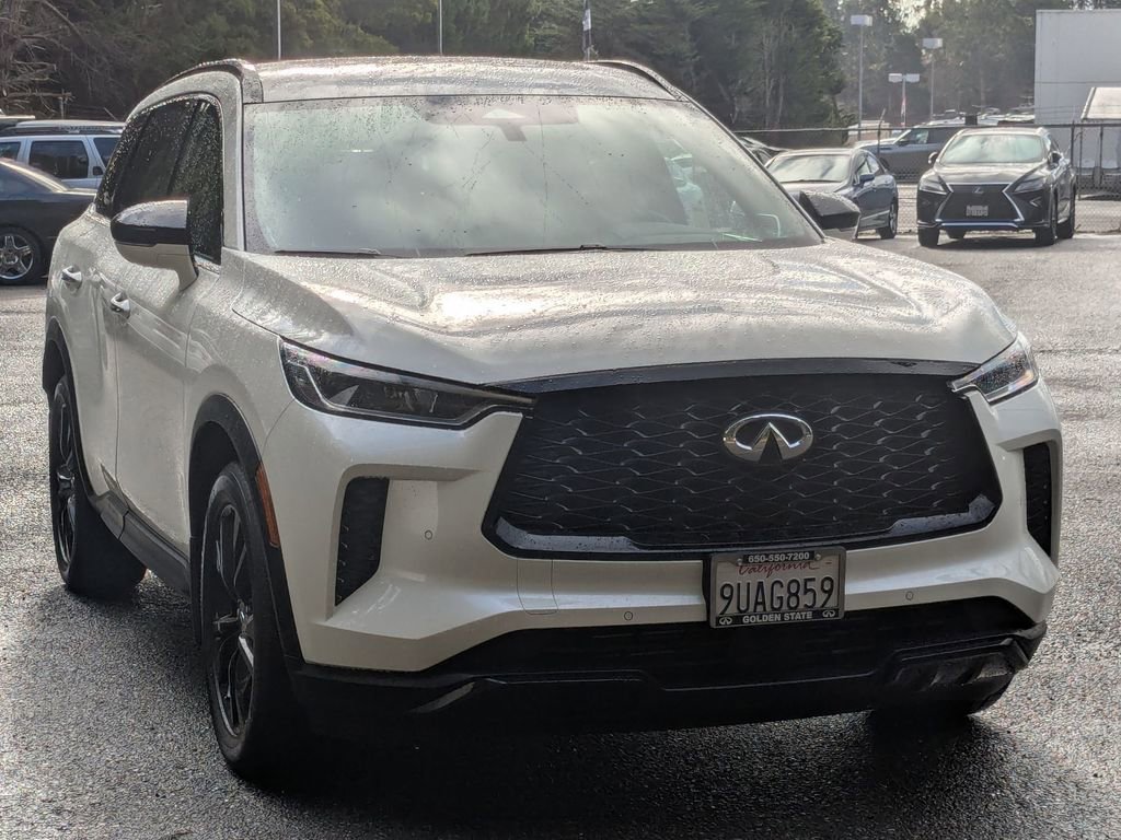 Used 2025 INFINITI QX60 Luxe w/ Black Edition image 3