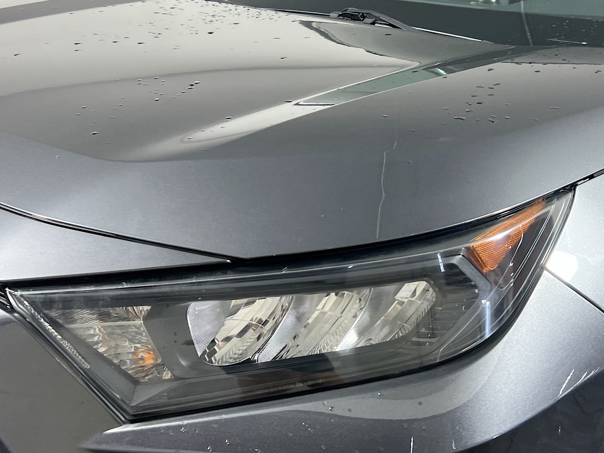 Used 2021 Toyota RAV4 LE FWD image 11