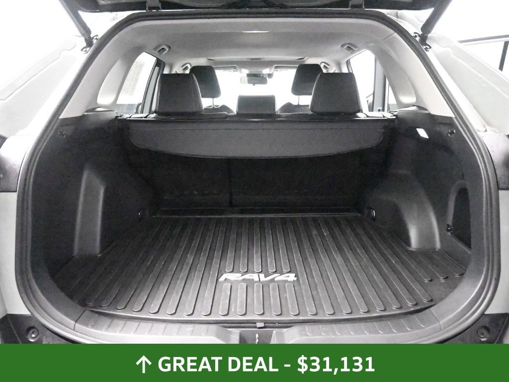 Used 2023 Toyota RAV4 XLE Premium image 26
