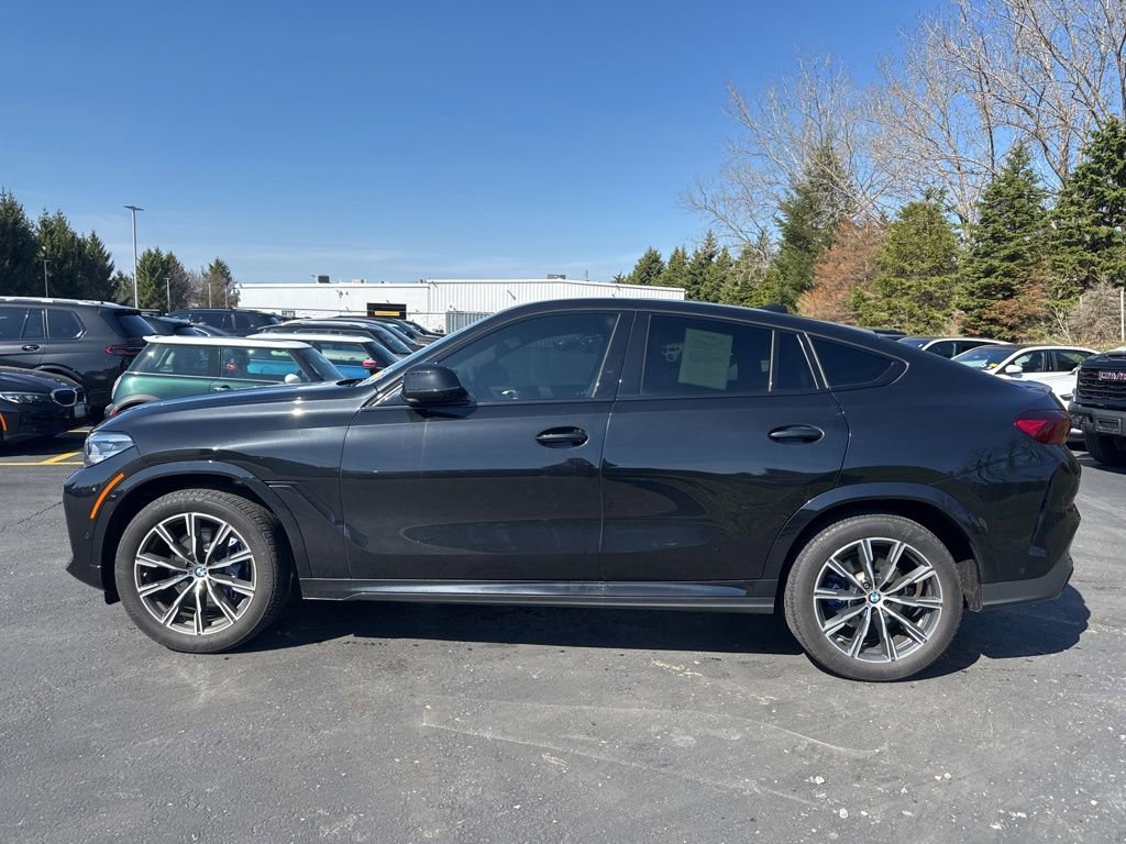 Used 2023 BMW X6 xDrive40i w/ M Sport Package image 2
