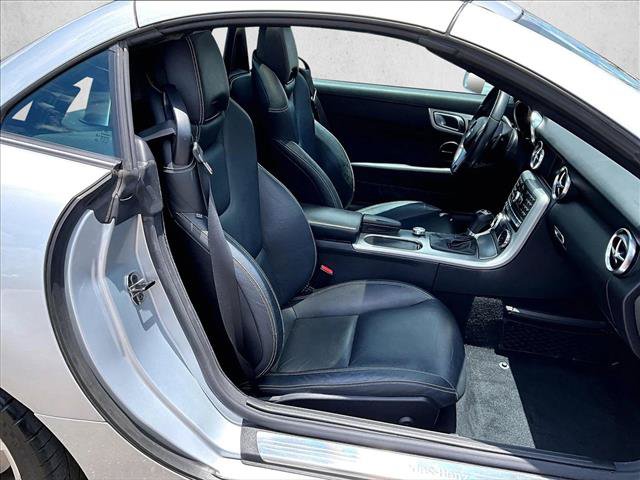 Used 2012 Mercedes-Benz SLK 350 image 9