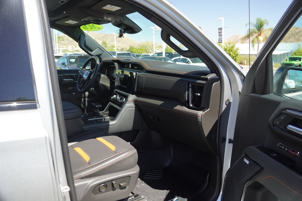 Used 2026 GMC Sierra 1500 AT4 w/ AT4 Premium Package AWD/4WD image 34