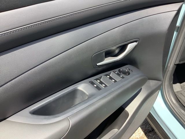 Certified 2025 Hyundai Santa Cruz SE FWD image 17