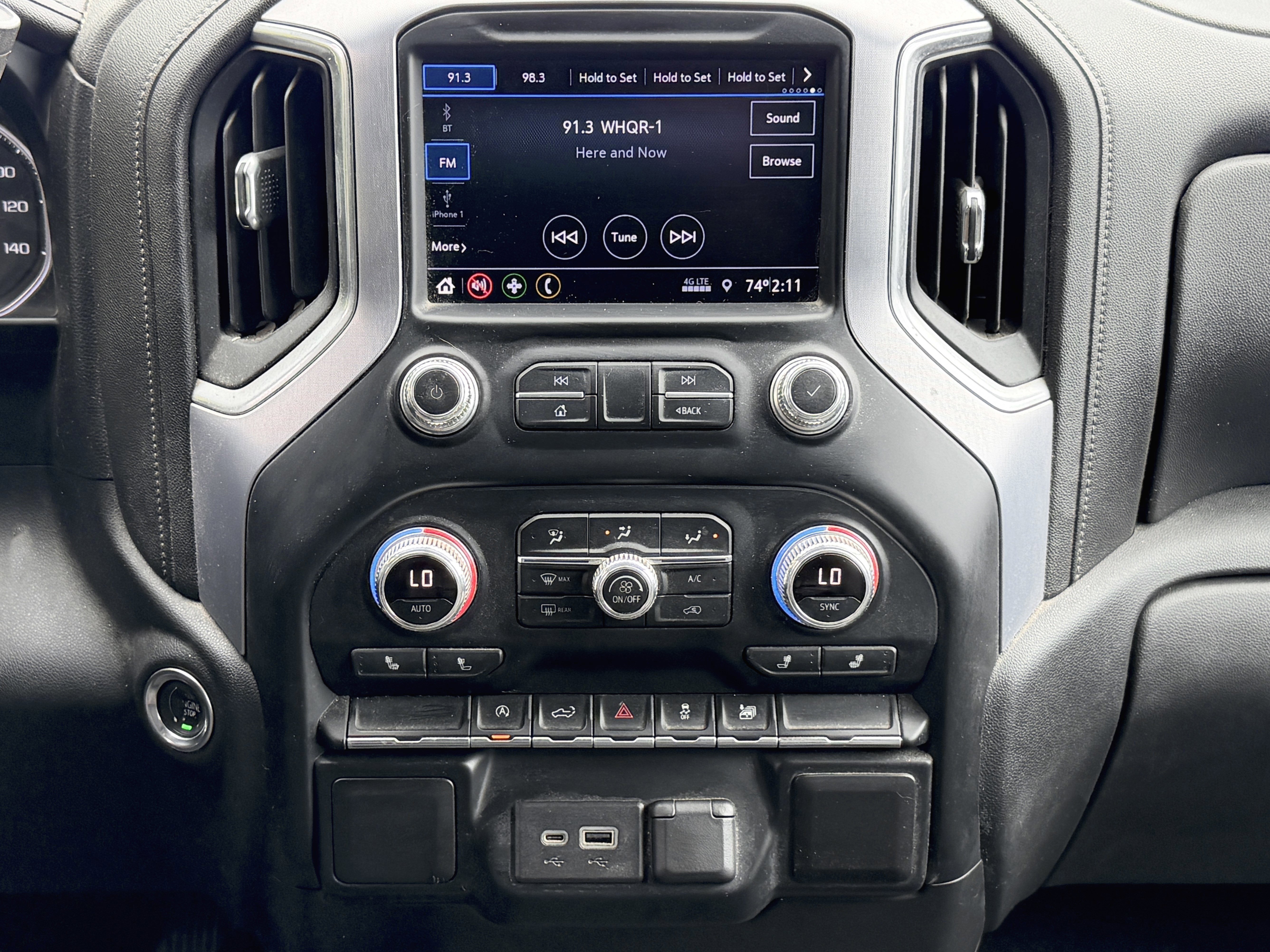 Used 2020 GMC Sierra 1500 Elevation w/ Elevation Value Package RWD image 9