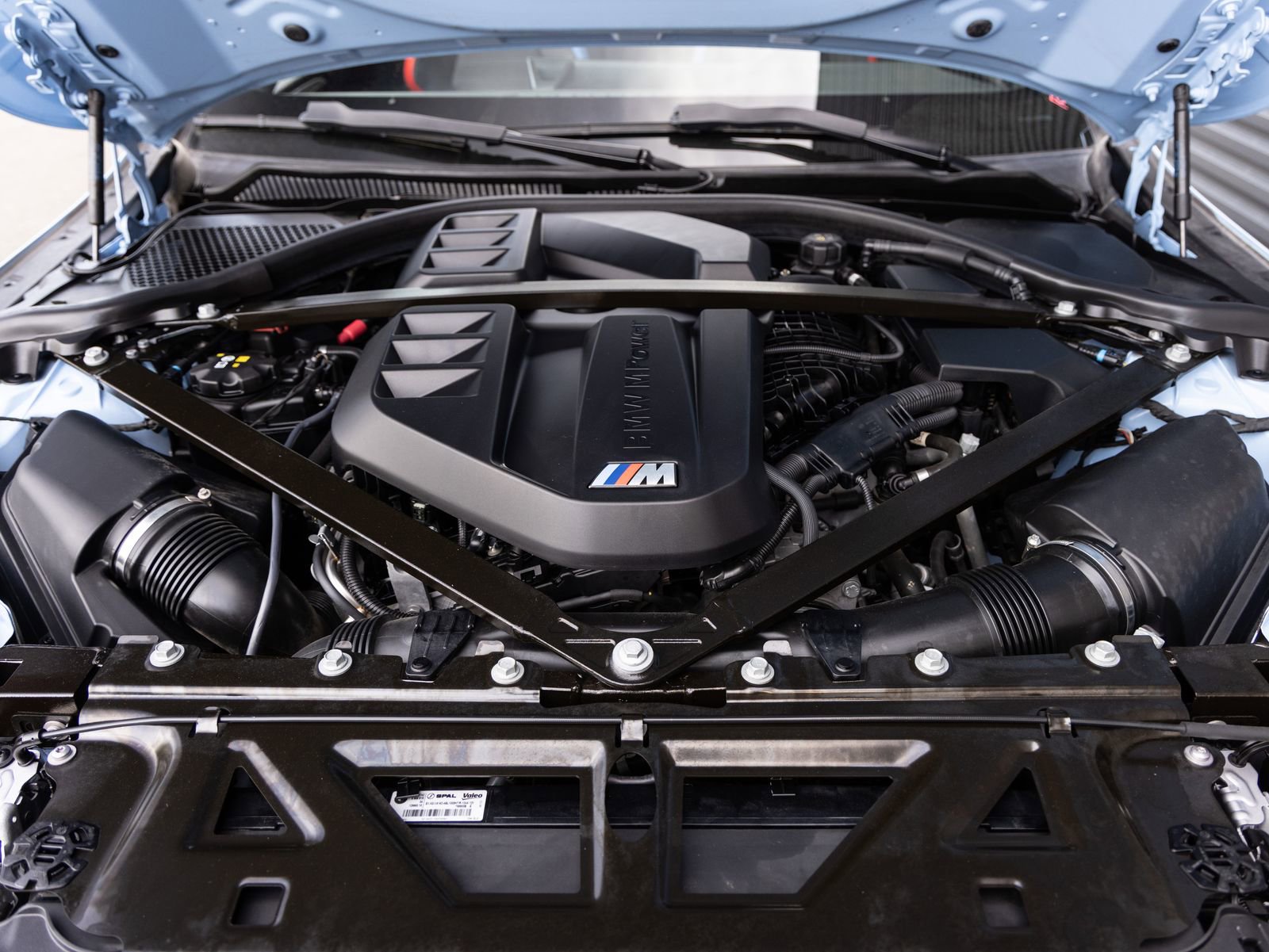 Used 2024 BMW M2 w/ Lighting Package image 29