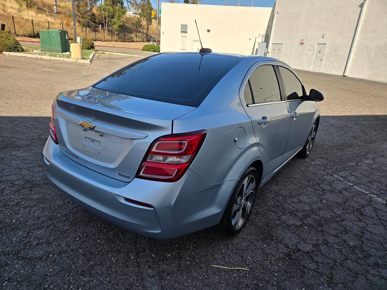 Used 2018 Chevrolet Sonic Premier FWD image 17