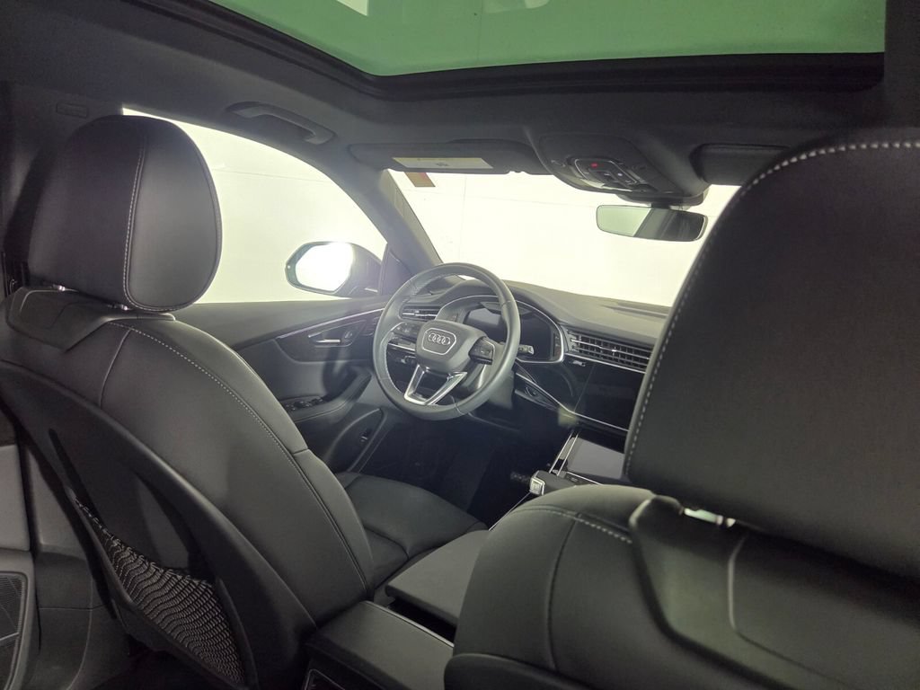 Used 2024 Audi Q8 Premium Plus AWD/4WD image 31