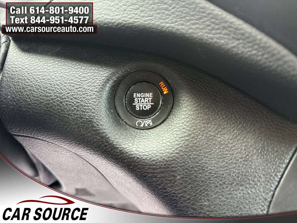 Used 2019 Jeep Cherokee Trailhawk AWD/4WD image 14