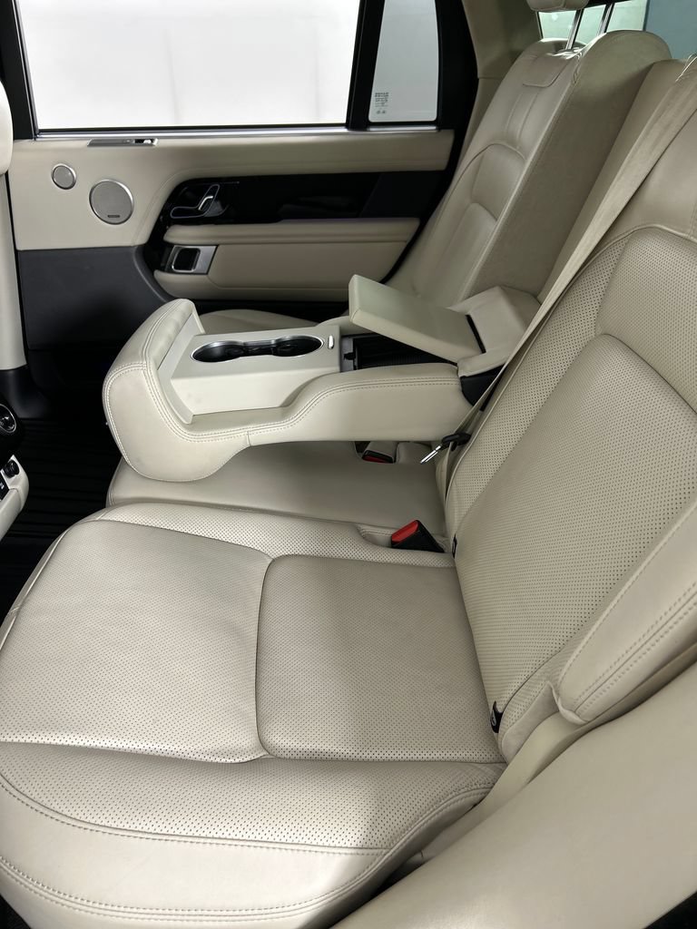 Used 2020 Land Rover Range Rover Long Wheelbase HSE AWD/4WD image 16